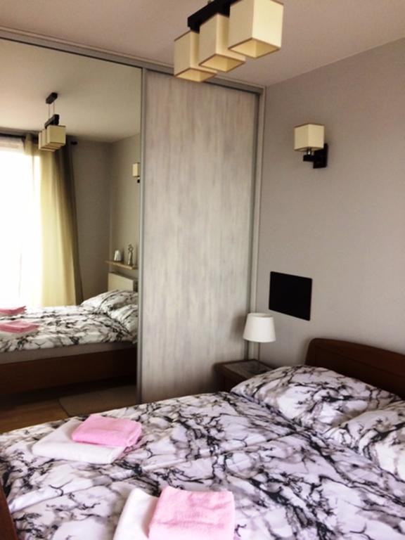 Ferienwohnung Apartament "Cleopatra 3" Z Miejscem Parkingowym, Faktury Vat Kielce Exterior foto