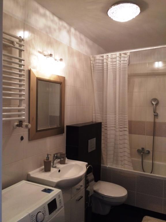 Ferienwohnung Apartament "Cleopatra 3" Z Miejscem Parkingowym, Faktury Vat Kielce Exterior foto